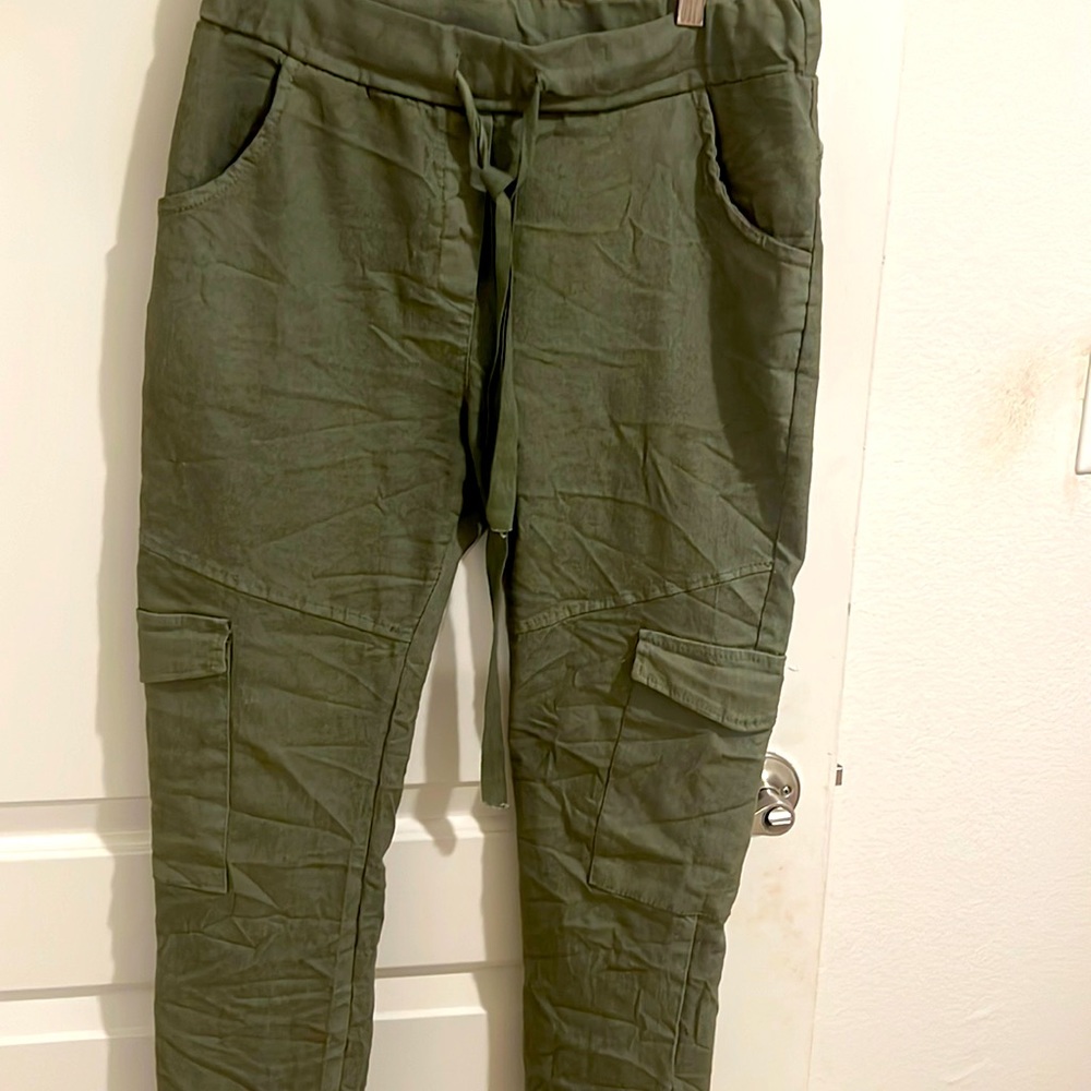 Adorable sporty cargo similar to a jogger yet can wear to work out with friends.